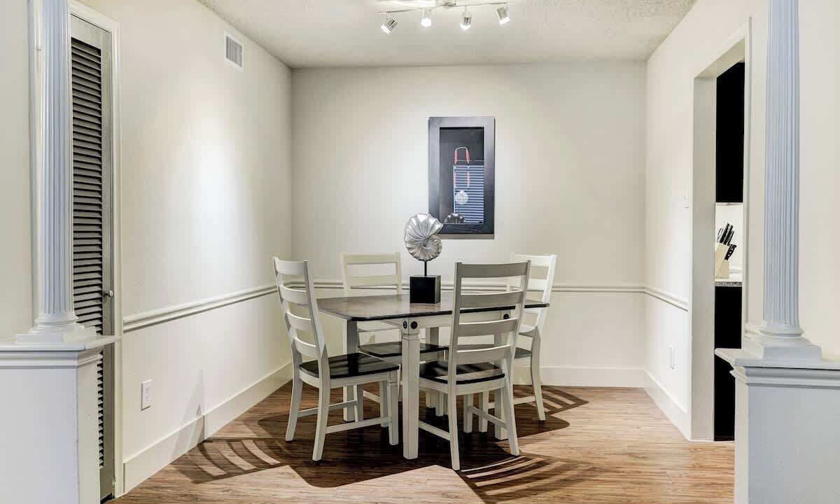 Photo of Livingroom in Uptown