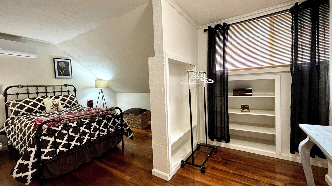 Photo of Bedroom in Grants Pass