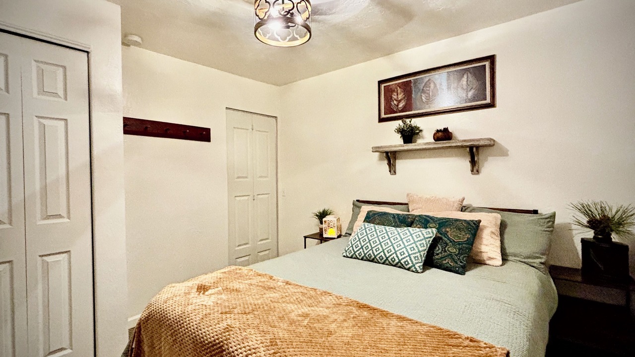 Photo of Bedroom in Grants Pass
