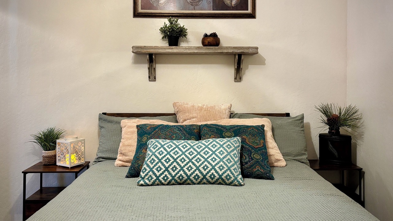 Photo of Bedroom in Grants Pass