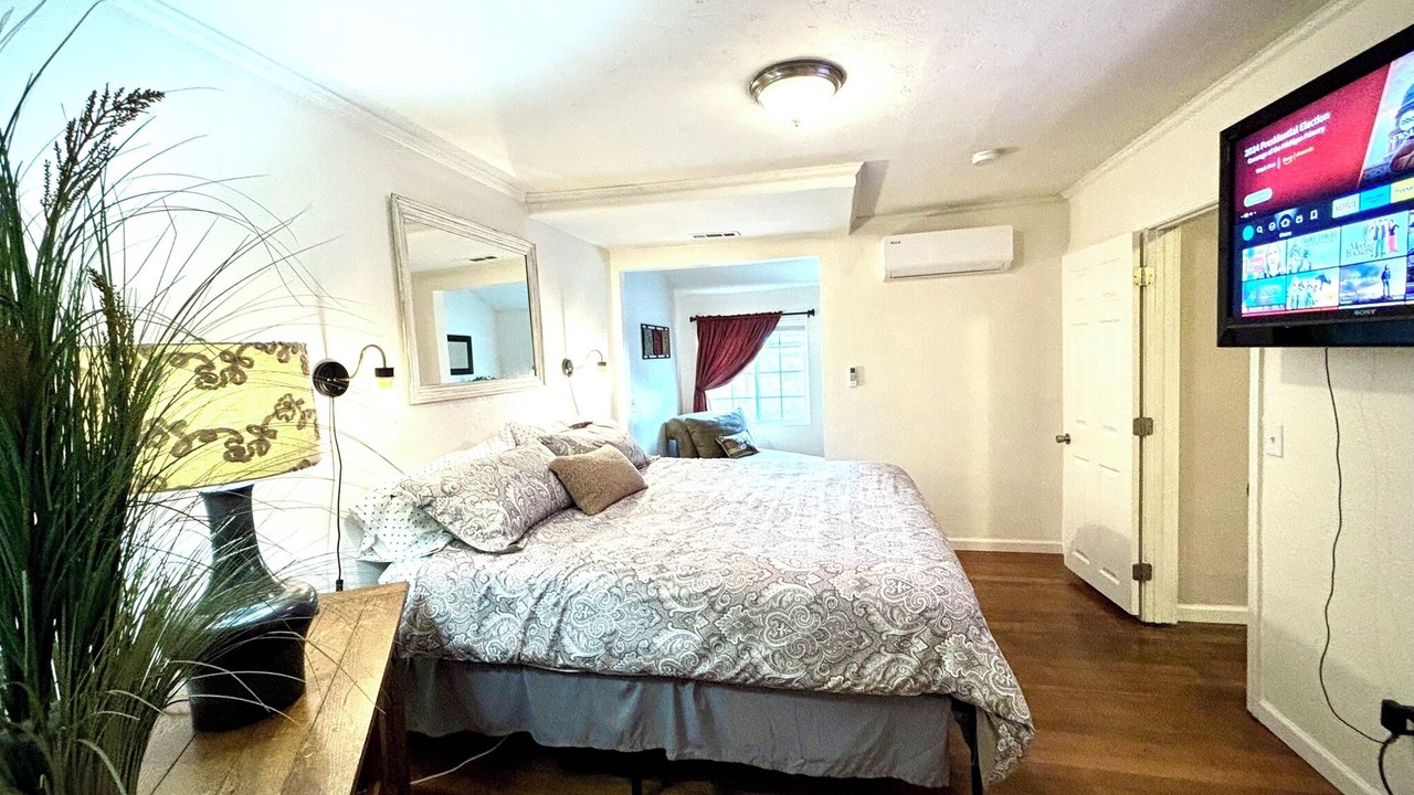 Photo of Bedroom in Grants Pass
