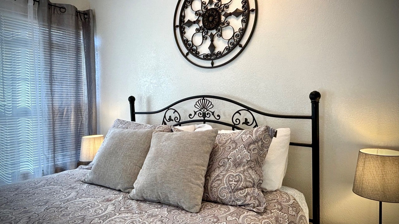 Photo of Bedroom in Grants Pass