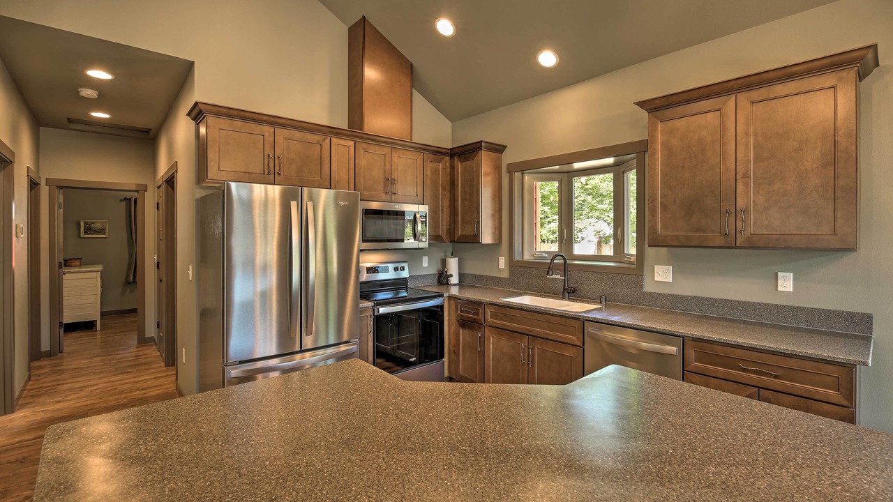 Photo of Others in Packwood