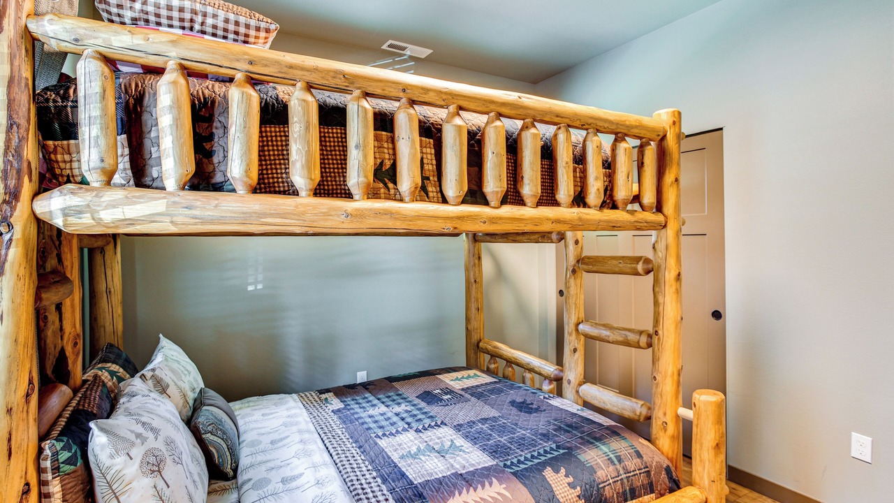 Photo of Others in Packwood