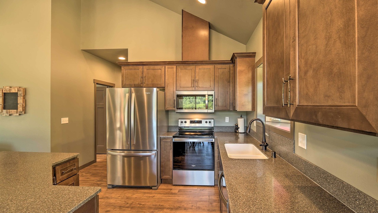 Photo of Others in Packwood