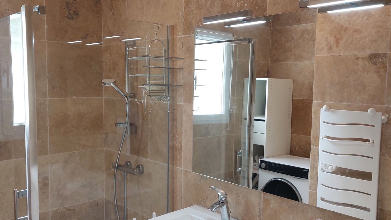 Photo of Bathroom in Le Val