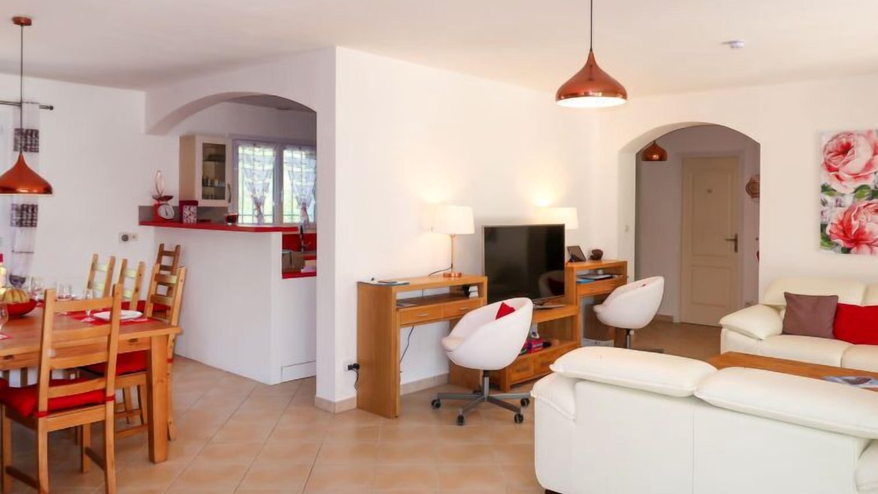 Photo of Livingroom in Le Val