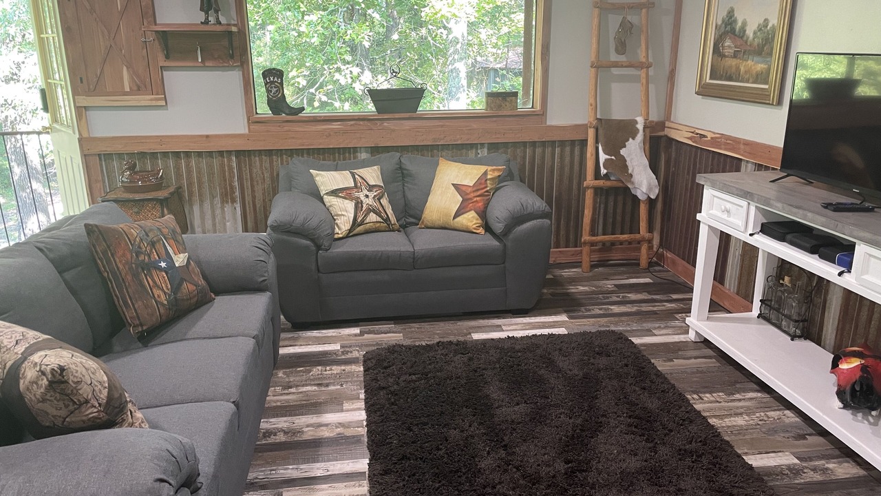 Photo of Livingroom in Longview