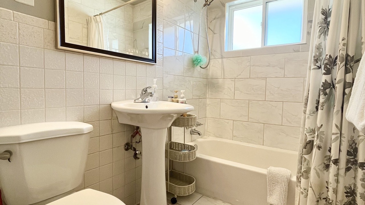 Photo of Bathroom in Old North Boulder