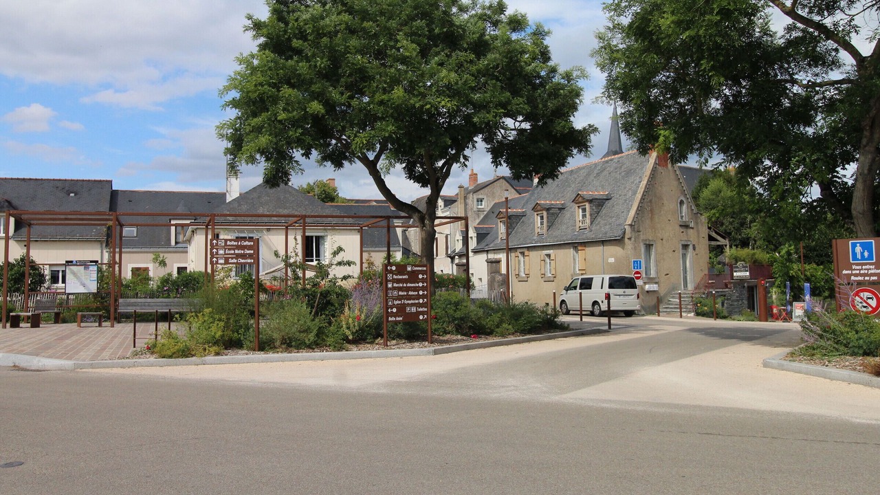 Photo of Others in Bouchemaine