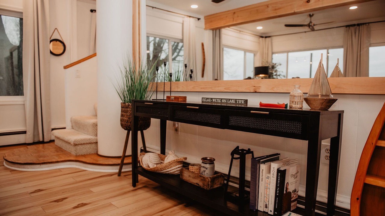 Photo of Livingroom in Auburn