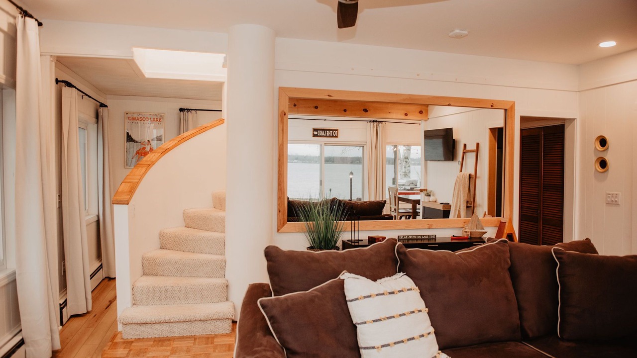 Photo of Livingroom in Auburn