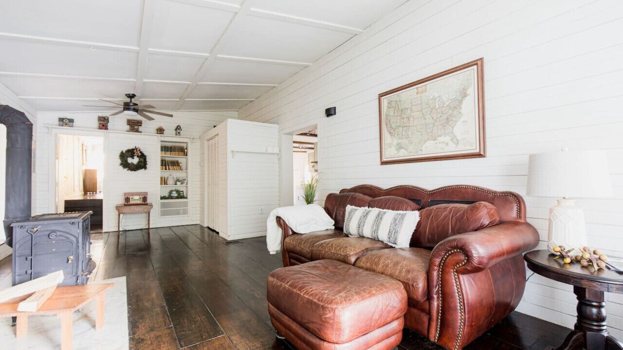 Photo of Livingroom in Johnson City