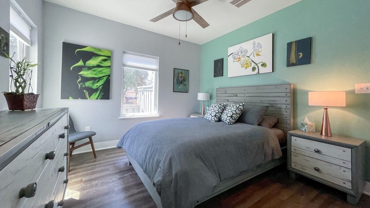 Photo of Bedroom in Midtown