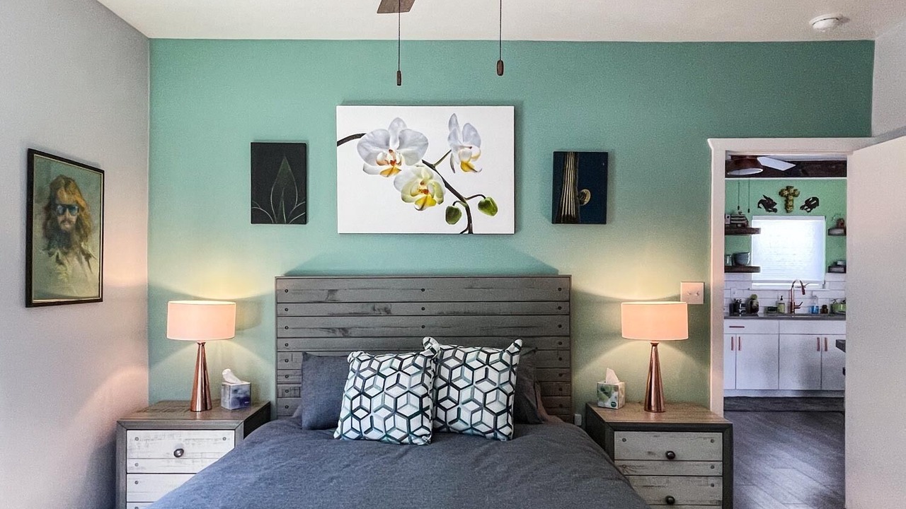 Photo of Bedroom in Midtown