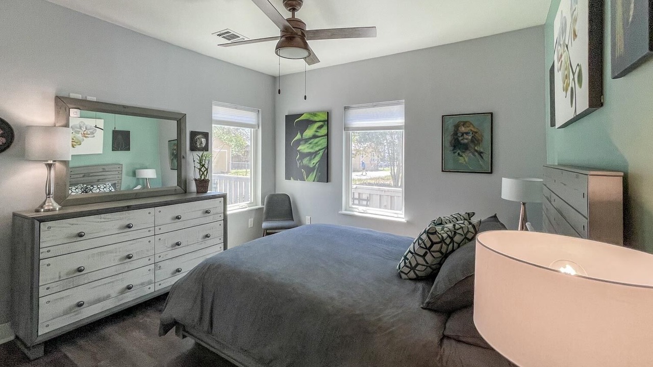 Photo of Bedroom in Midtown