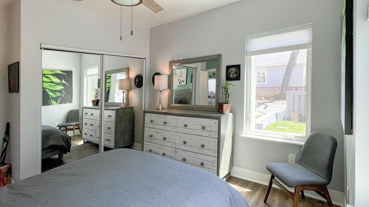 Photo of Bedroom in Midtown