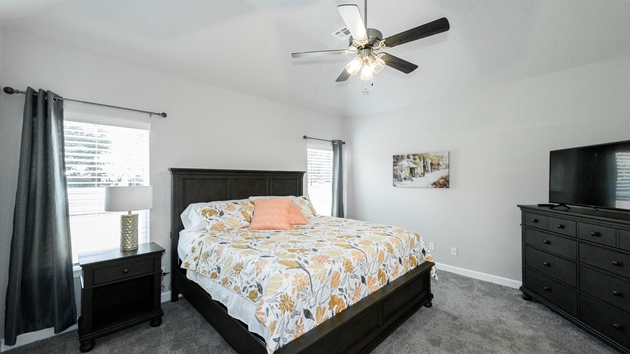 Photo of Bedroom in Broken Arrow