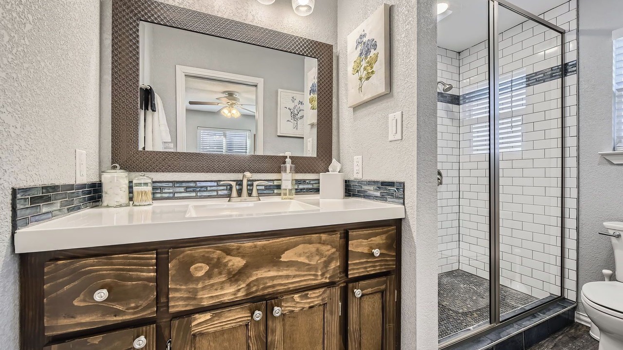 Photo of Bathroom in Haltom City