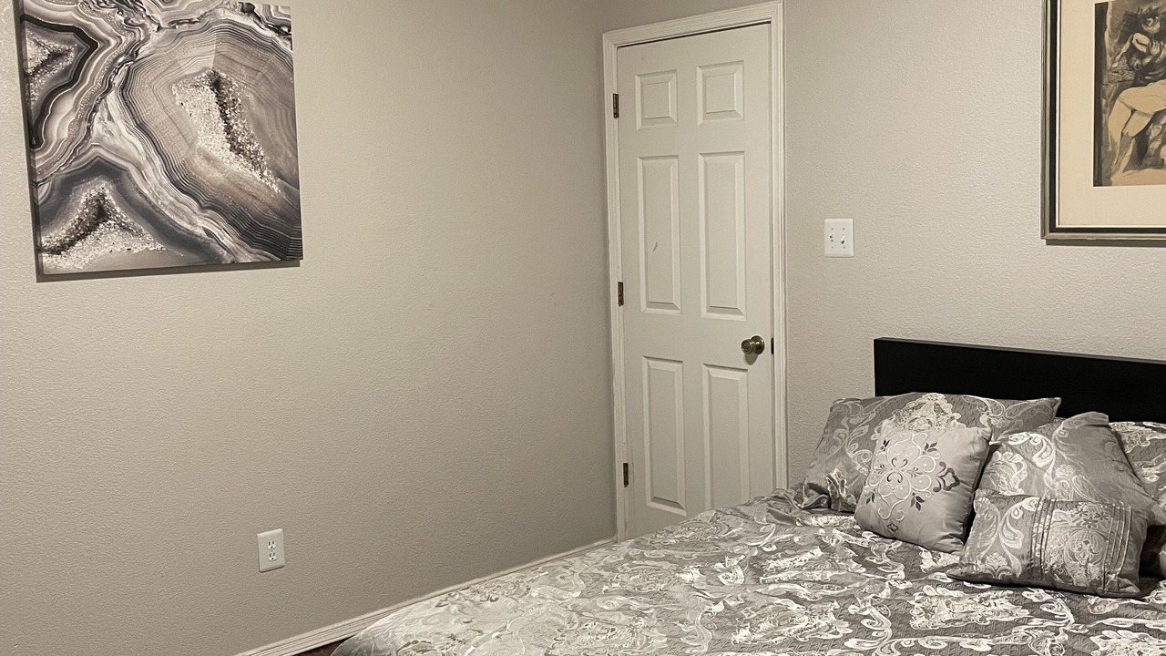 Photo of Bedroom in Alamogordo