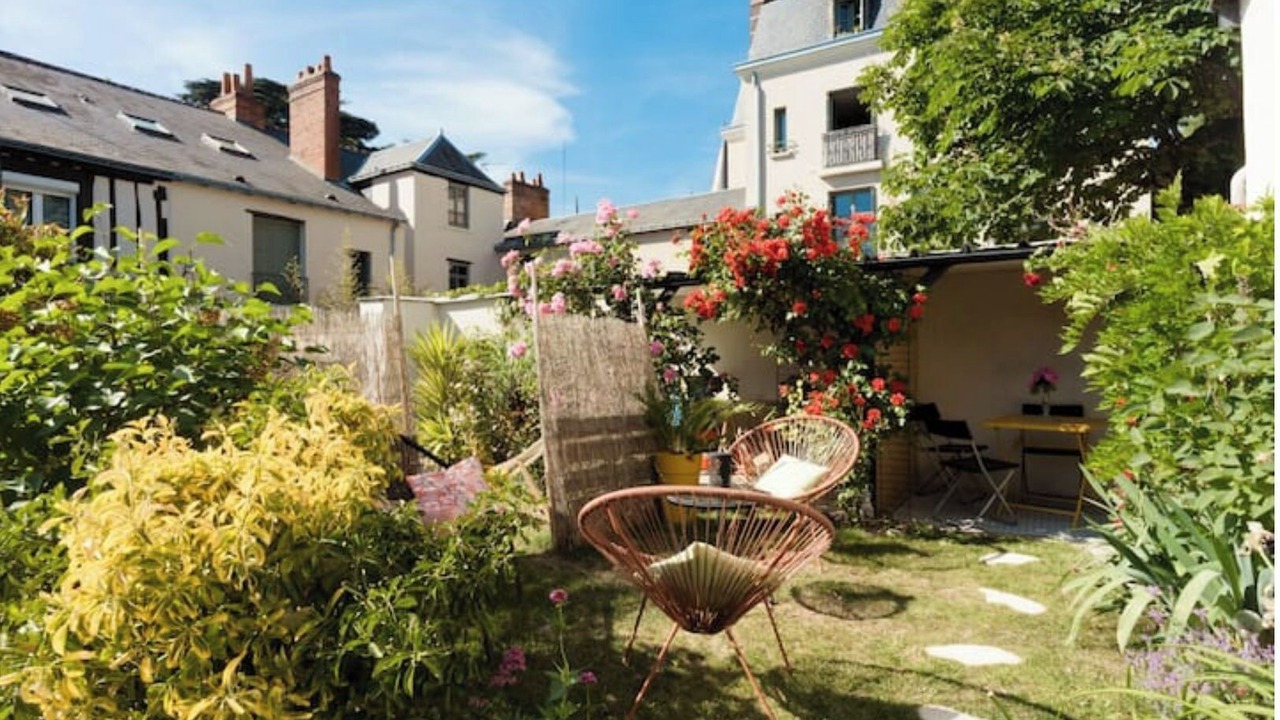 Photo of Outdoor in Tours