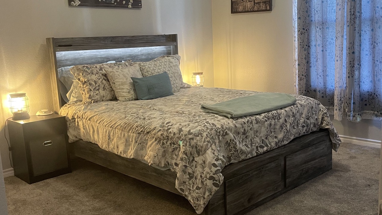 Photo of Bedroom in Highland Lake Estates