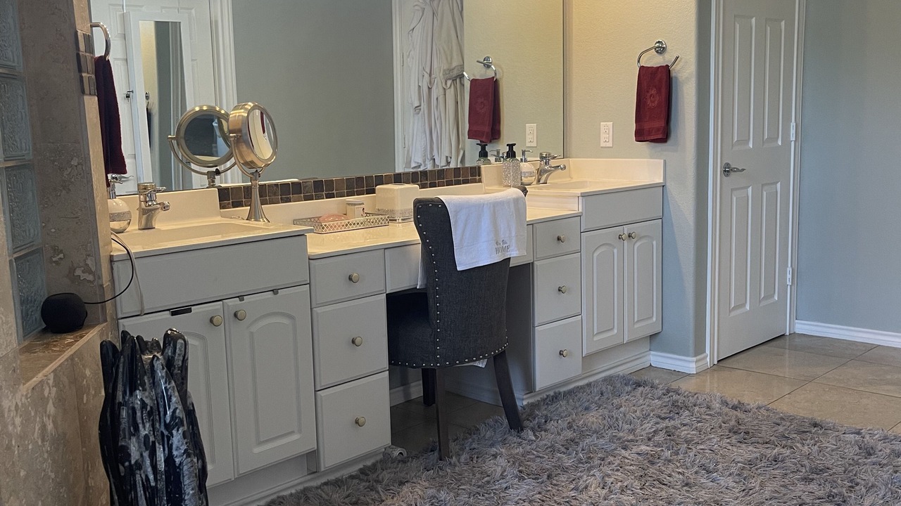Photo of Bathroom in Highland Lake Estates