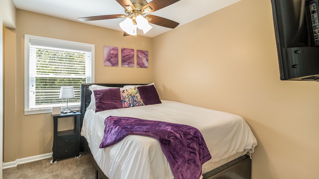 Photo of Bedroom in Lombard