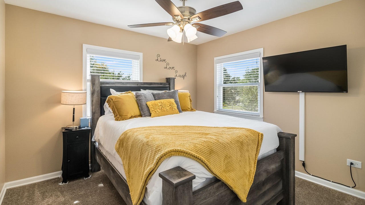 Photo of Bedroom in Lombard