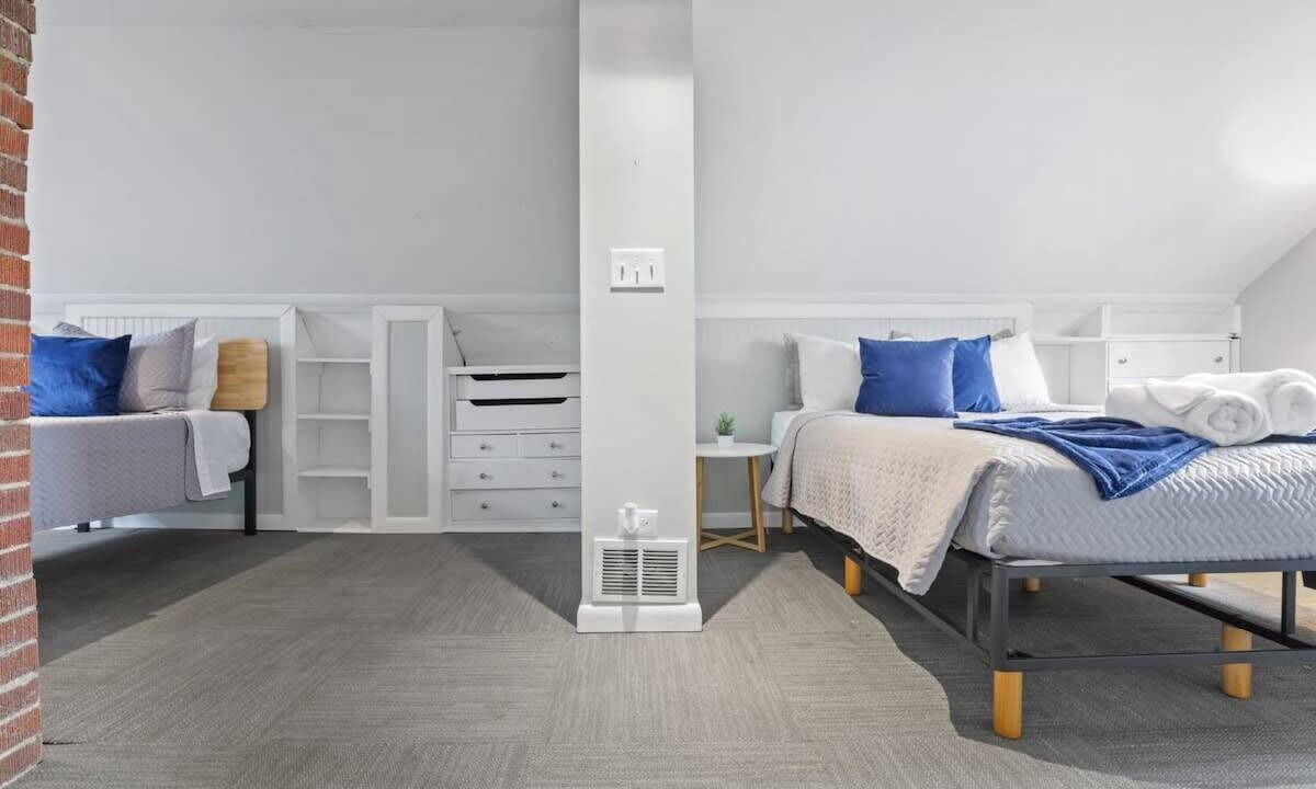 Photo of Bedroom in Newark