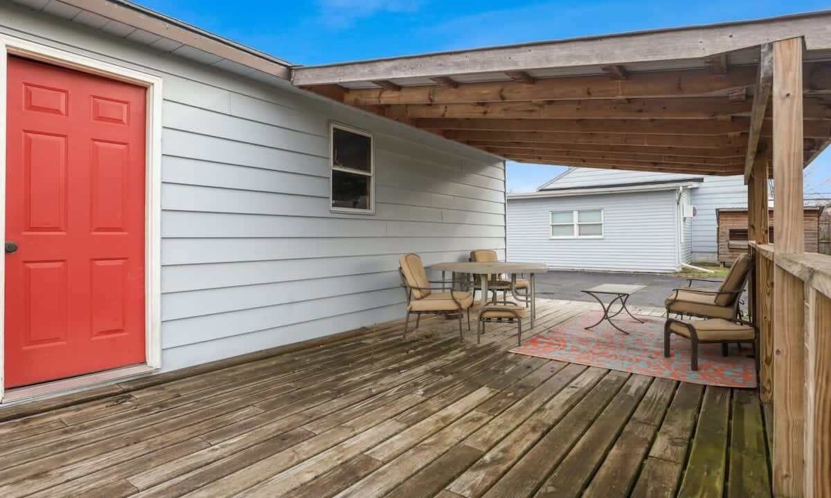Photo of Outdoor in Newark