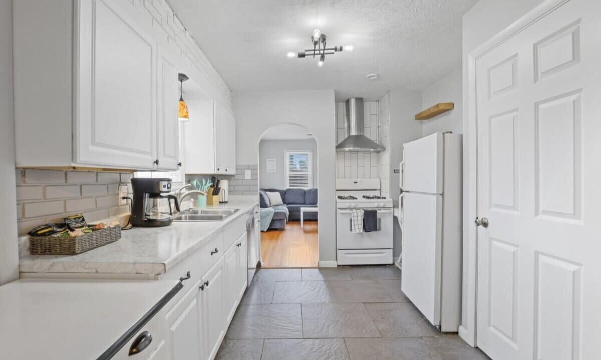 Photo of Kitchen in Newark