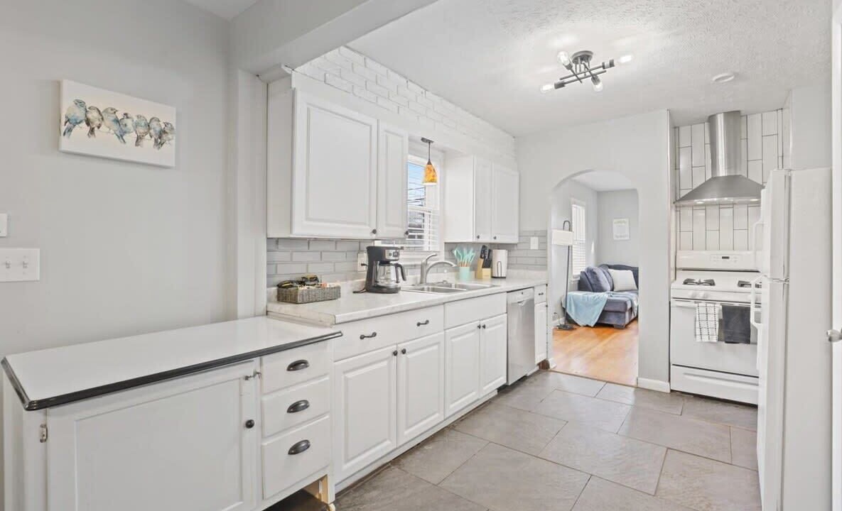 Photo of Kitchen in Newark