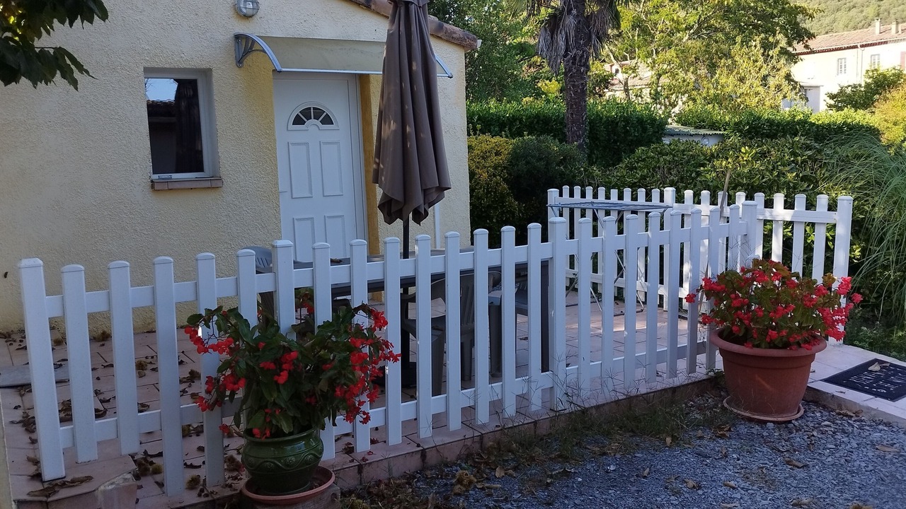 Photo of Patio Balcony in Saint-Florent-sur-Auzonnet