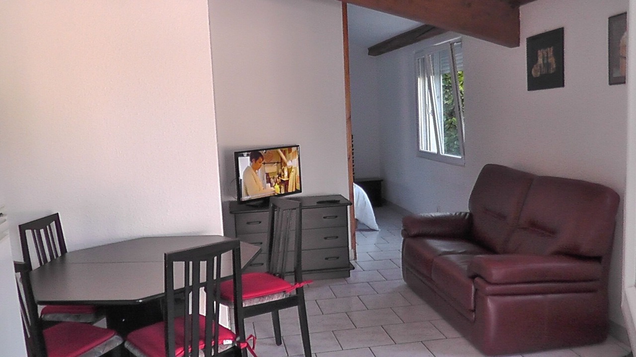 Photo of Livingroom in Saint-Florent-sur-Auzonnet