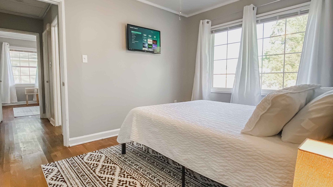 Photo of Bedroom in Hattiesburg