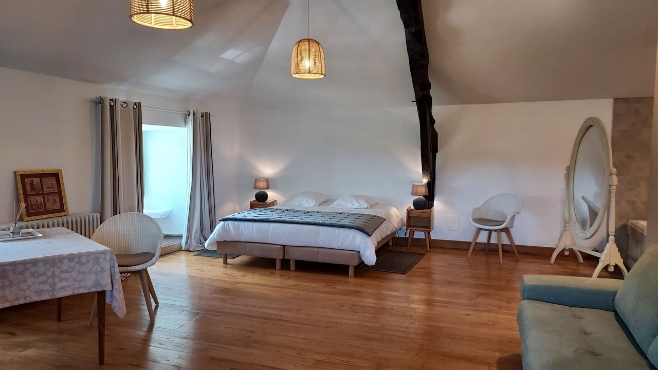 Photo of Bedroom in Courbiac