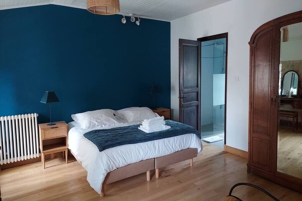 Photo of Bedroom in Courbiac