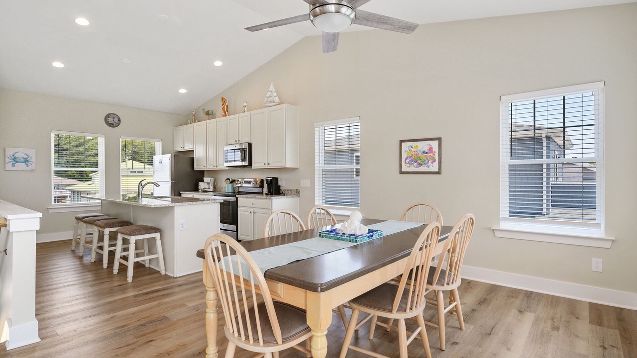 Photo of Bedroom in Captain's Cove