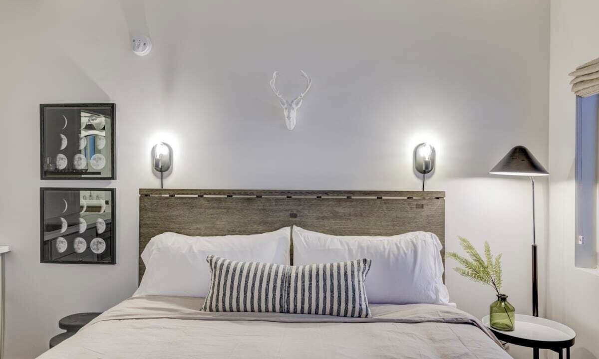 Photo of Bedroom in Lakeside Park