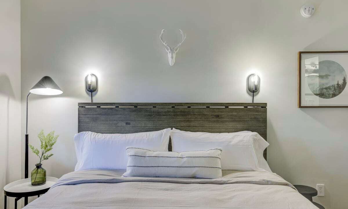 Photo of Bedroom in Lakeside Park