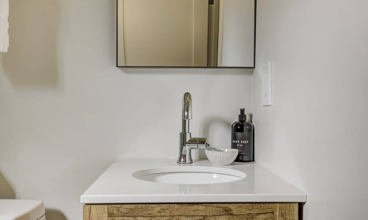 Photo of Bathroom in Lakeside Park