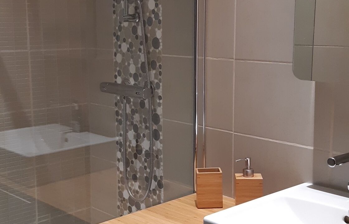 Photo of Bathroom in Cruis