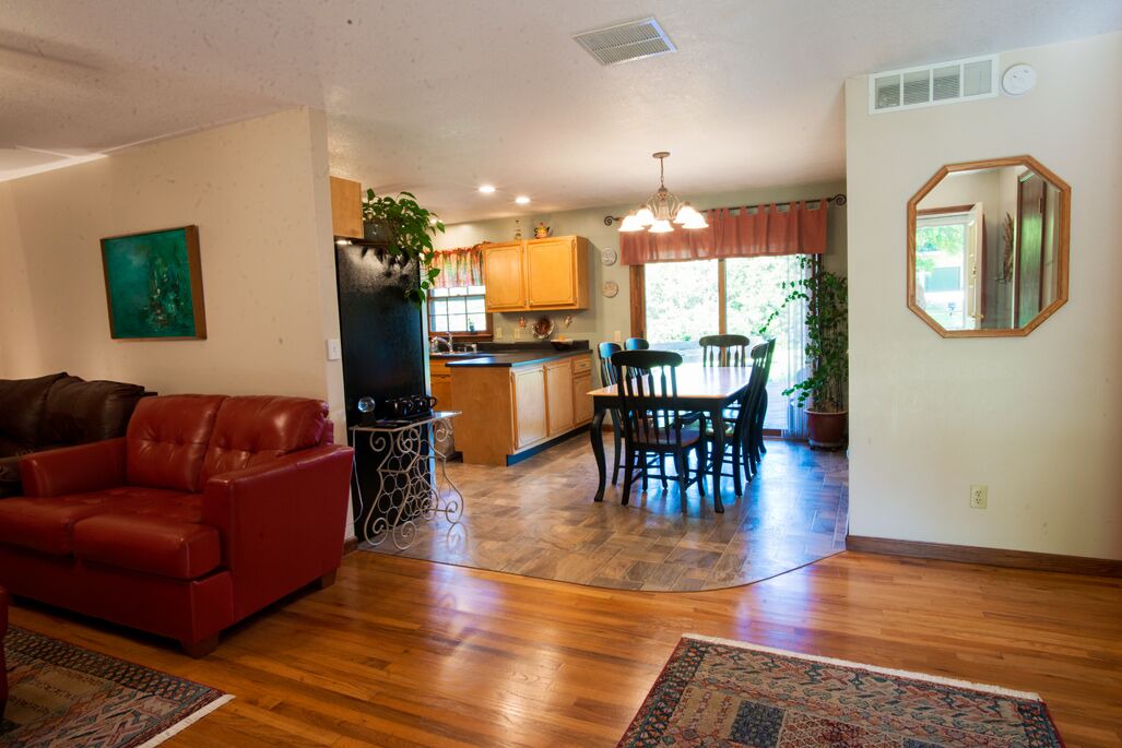 Photo of Livingroom in Emporia