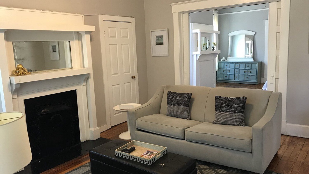 Photo of Livingroom in Dixon Park