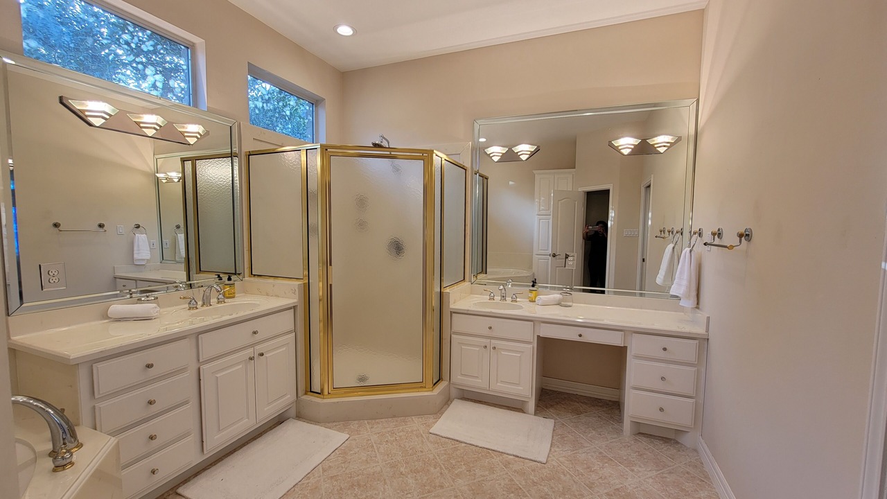 Photo of Bathroom in Walden on Lake Conroe