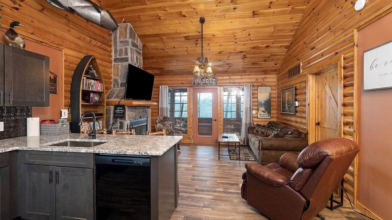 Photo of Livingroom in Notch Estates