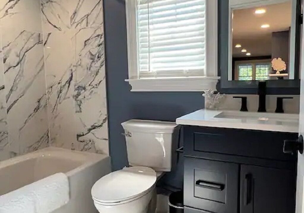 Photo of Bathroom in Old Lyme