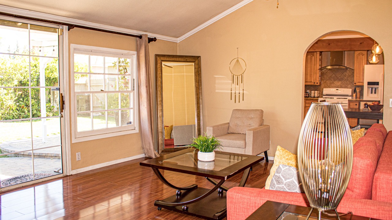 Photo of Livingroom in Fullerton