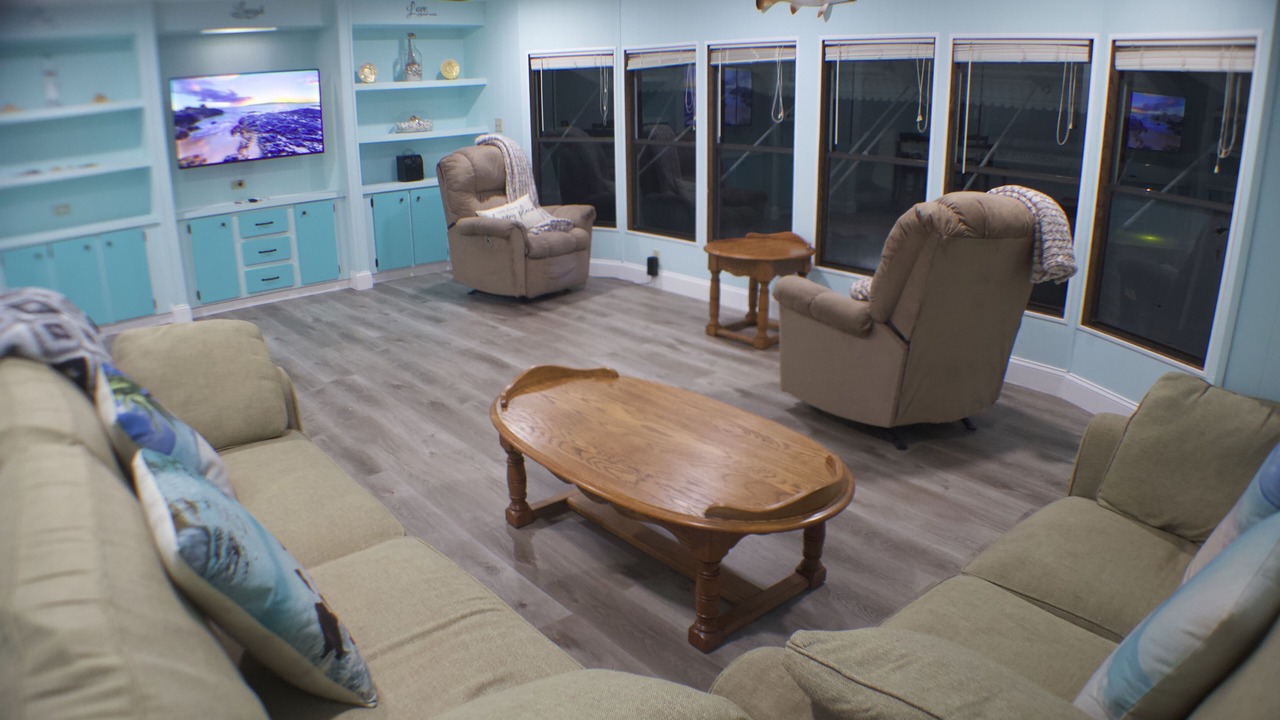 Photo of Livingroom in Saint James City